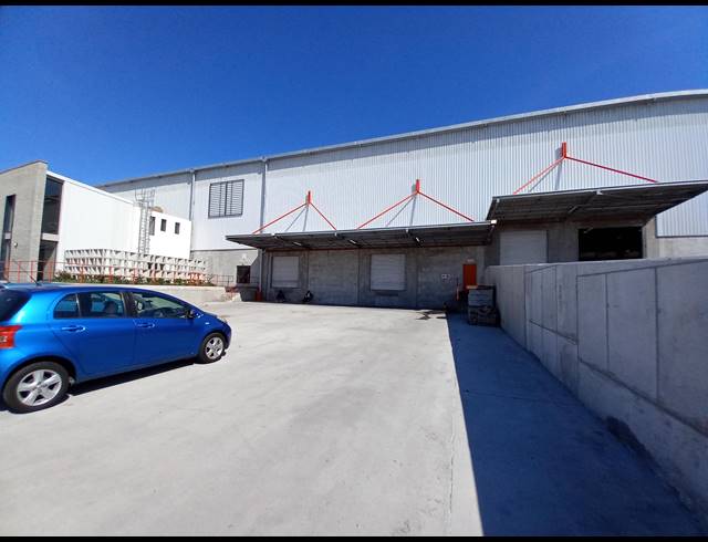 4,152M² FACTORY TO LET IN SACKS CIRCLE INDUSTRIAL